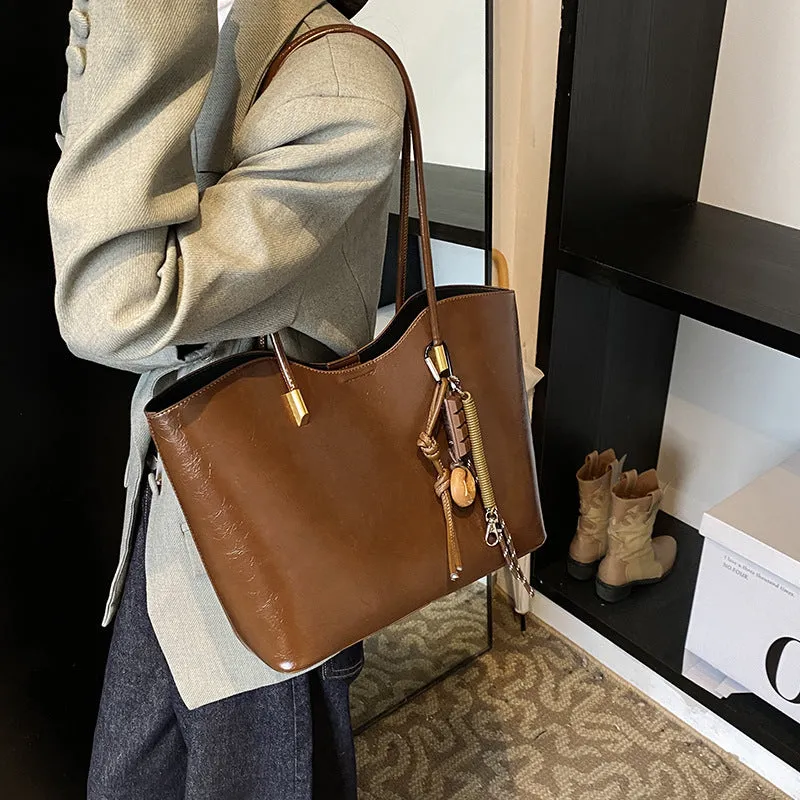 Women's Retro Fashion Large Capacity Totes